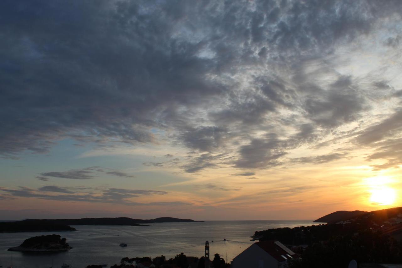 Nikola Leko Guest House Hvar Town Exterior foto